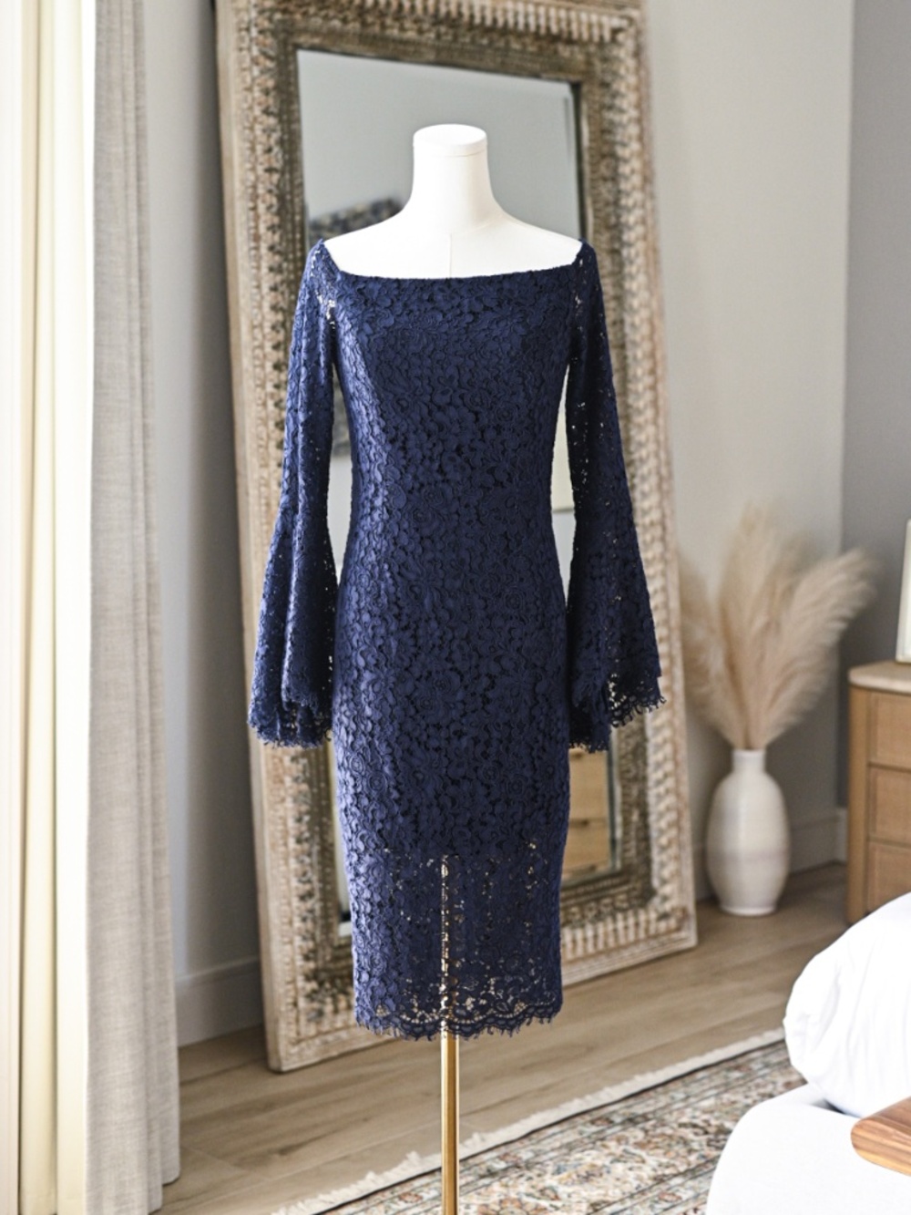 💙 Bardot Navy Lace Off-the-Shoulder Midi Dress